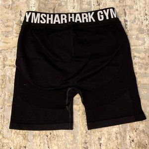 Gymshark shorts🔴